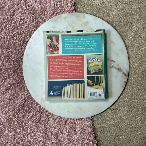 Young House Love: 243 Ways to Paint, Craft, Update & Show Your Home Some Love - Picture 3 of 3